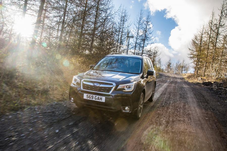  Subaru Forester 2.0XT 2016 года  (UK) (фото 9 из 30)